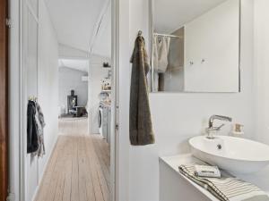 Holiday Home Gun - 300m to the fjord by Interhome