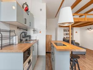 Studio Art District Nook by Interhome