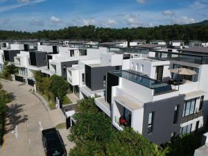 Phuket villa with rooftop pool in Laguna Park