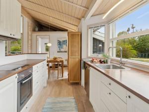 Holiday Home Angelika - 1-3km from the sea by Interhome