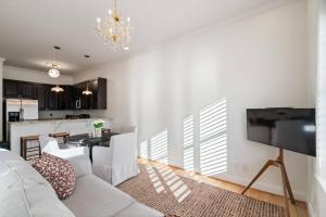 Luxe Stay in Quaint Old Town Alexandria near D.C.