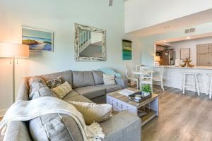 Walk to Beach and Golf! Miramar Beach Resort Condo