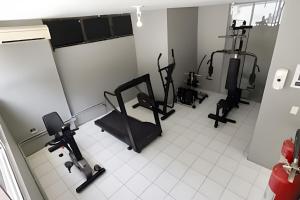 Studio c piscina, estac e ótima localização!