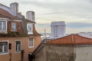 Bairro Alto Garden by Homing