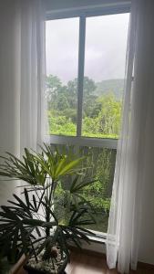 Tranquilo, vista para montanha e lazer completo