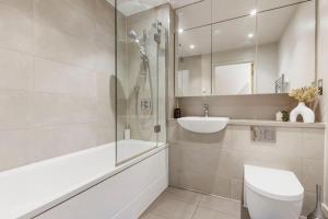 Stylish New-Build 1-Bed Retreat for 4 In The Heart of Brixton, Easy London Access