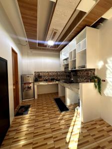 Bayay Tayuha 2BR island work home WiFi with UPS