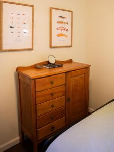 Hot Tub, Wood-burning Fireplace and 4 acres of Forest in Margaretville