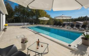 Stunning Home In Zminj