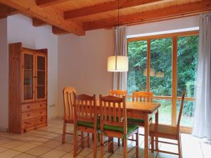 Haus 9 Natur Ferienpark, WLAN, Kostenfreier Parkplatz, Grillen auf der Terrasse Schöne Familienzeit!