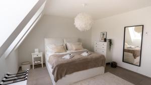 Modern apartment next to Zurich HB with roof terrace