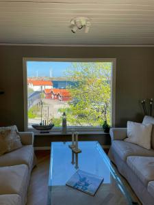 Mountain House Overlooking Rönnäng Archipelago