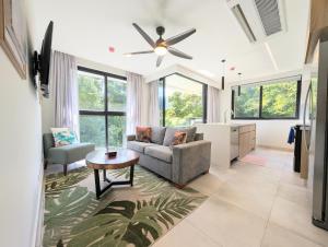 Torres del Mar rainforest-view two-bedroom condo