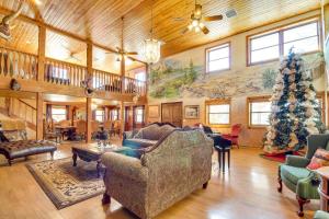 Near Sitgreaves Nat’l Park: High Country Farmhouse