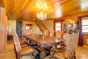 Near Sitgreaves Nat’l Park: High Country Farmhouse