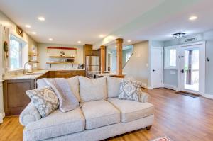 Modern Nellysford Getaway on 40 Private Acres!