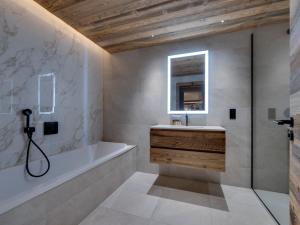 Appart spacieux Val dIsère - 10 pers, sauna, parking - FR-1-567-134