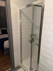 2 Minutes from Drumcondra Station