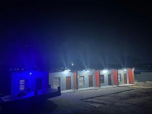 Lake boutique hotel empire