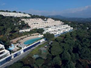 LE 47, 2 bedrooms, panoramic view of Bandol