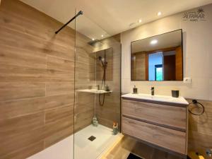 Brezza Suite - Modern Apartment with Swiming Pool