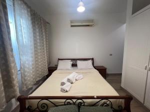 Cozy South Marina 2Bdr with Pool Access