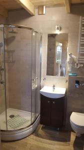 Domki, Apartamenty i Restauracja Włóczęga