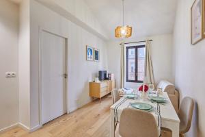 Charming Apartment Boulogne facing Les Passages