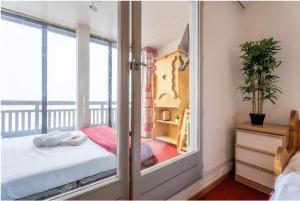 Ski In-Out - Heart of Val Thorens Superb View, Wifi, TV