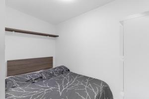 Attico con vasca, posto auto e metro sotto casa