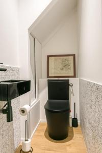 Designer loft 5 minutes from Paris