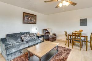 Near Dinosaur Natl Monument! High Desert Hideaway