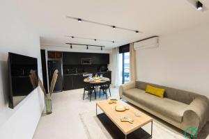 Sunset 203 Luxury appartment with Gym in Lac1