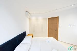 Sunset 203 Luxury appartment with Gym in Lac1