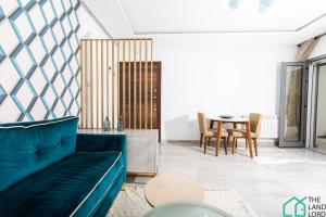 New 1 bedroom with swimming pool next to Lac 2