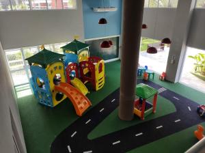 Cobertura em resort a 100m da praia Riviera