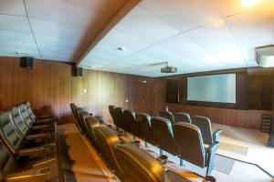 Cobertura em resort a 100m da praia Riviera