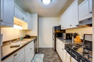 Free Parking Close to many Medical Centers