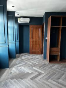 The Sapphire View Suite