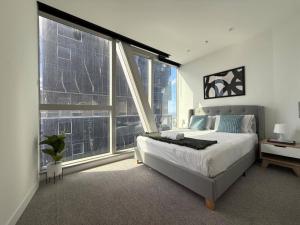 West Side Place 2B2B Apartment