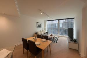 West Side Place 2B2B Apartment