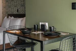 Botanic Loft Stylish and Cozy Retreat