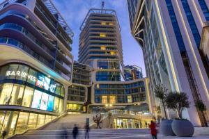 Mercury Suite by Zaha Hadid Including Pool Access