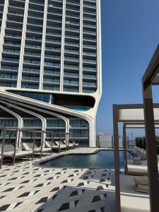 Mercury Suite by Zaha Hadid Including Pool Access