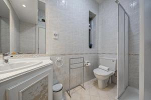 Dolce far niente Sliema Sea Front 3BD sleeps 8