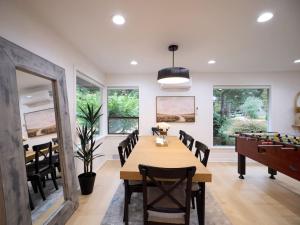 Stylish House with Huge Backyard AC and Pet Welcome