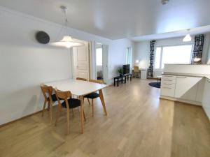 Central Apartment for 4 with Sauna