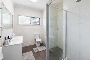 Charming 2BR Home in Serene Mount Warren Park