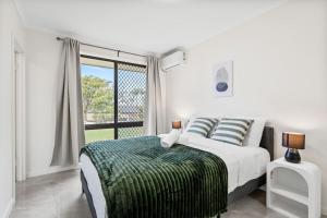 Cozy Little Charm Unit in Eight Miles Plain