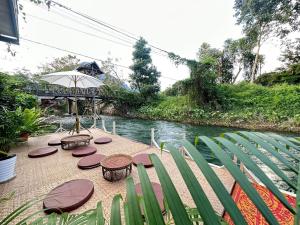 Vangnamthip Meung Feung Hotel